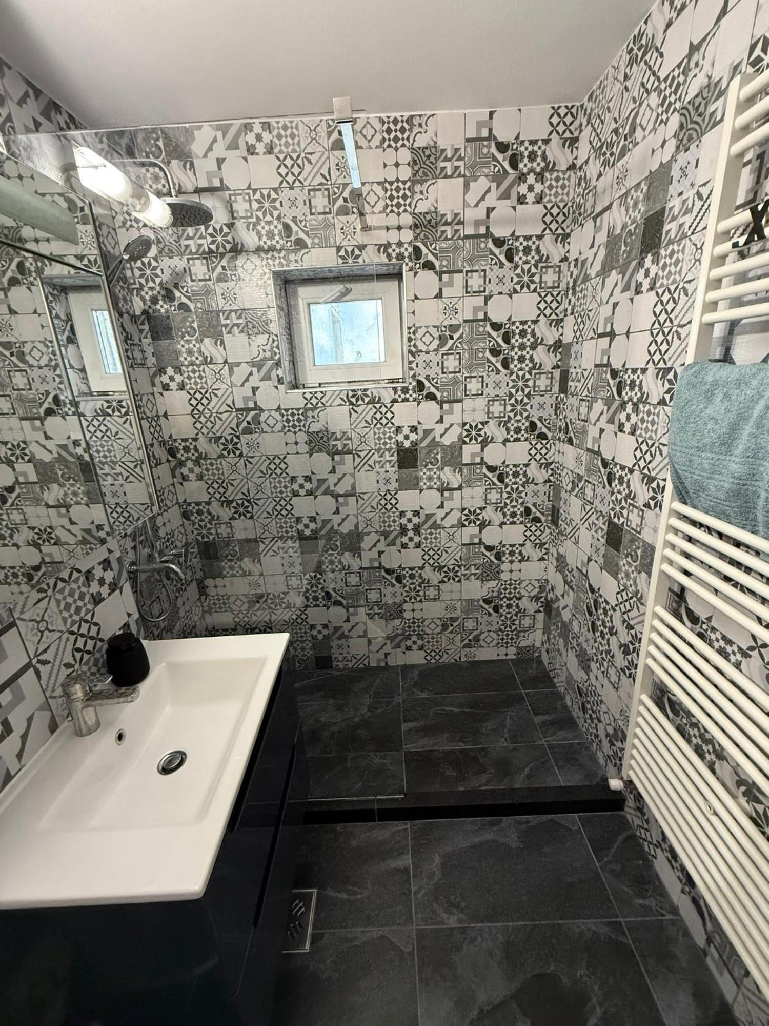 Dragasani Apartament Cozy מראה חיצוני תמונה